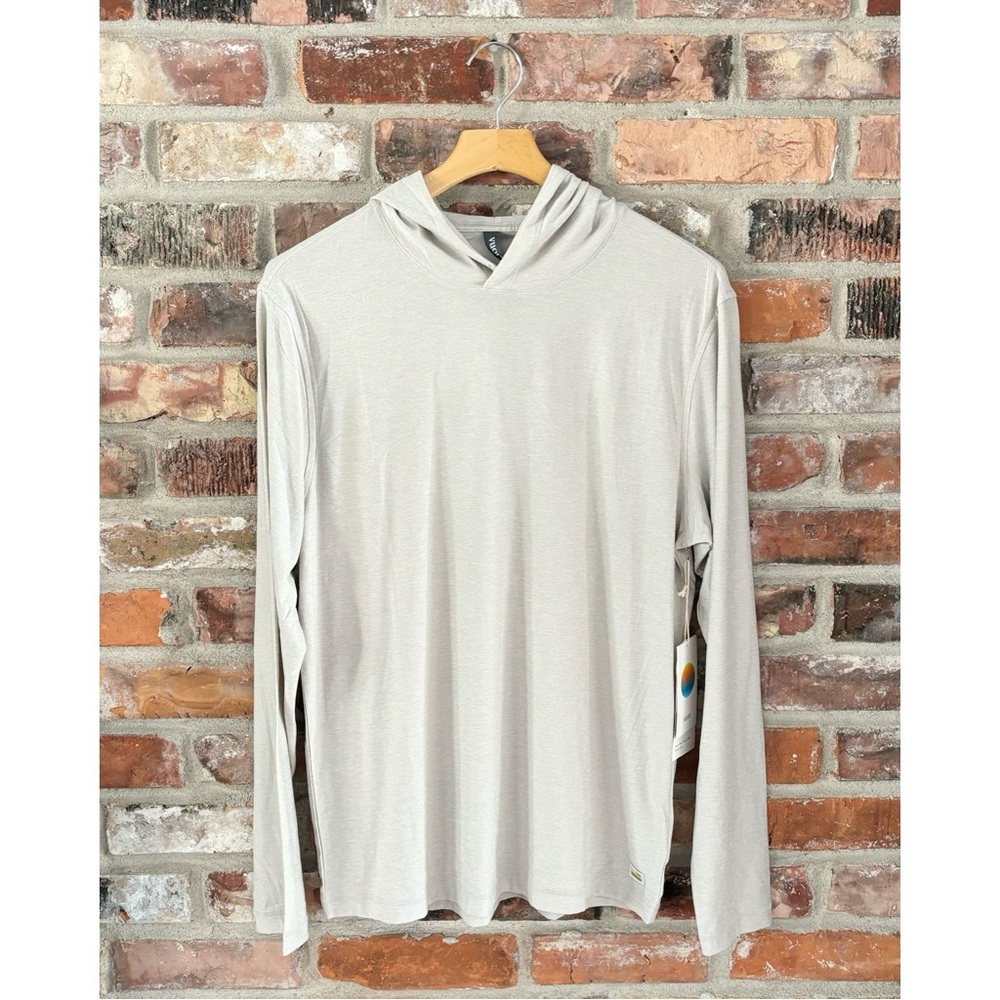 Vuori Strato Tech Long Sleeve Hoodie Shirt in Salt Heather NWT, L